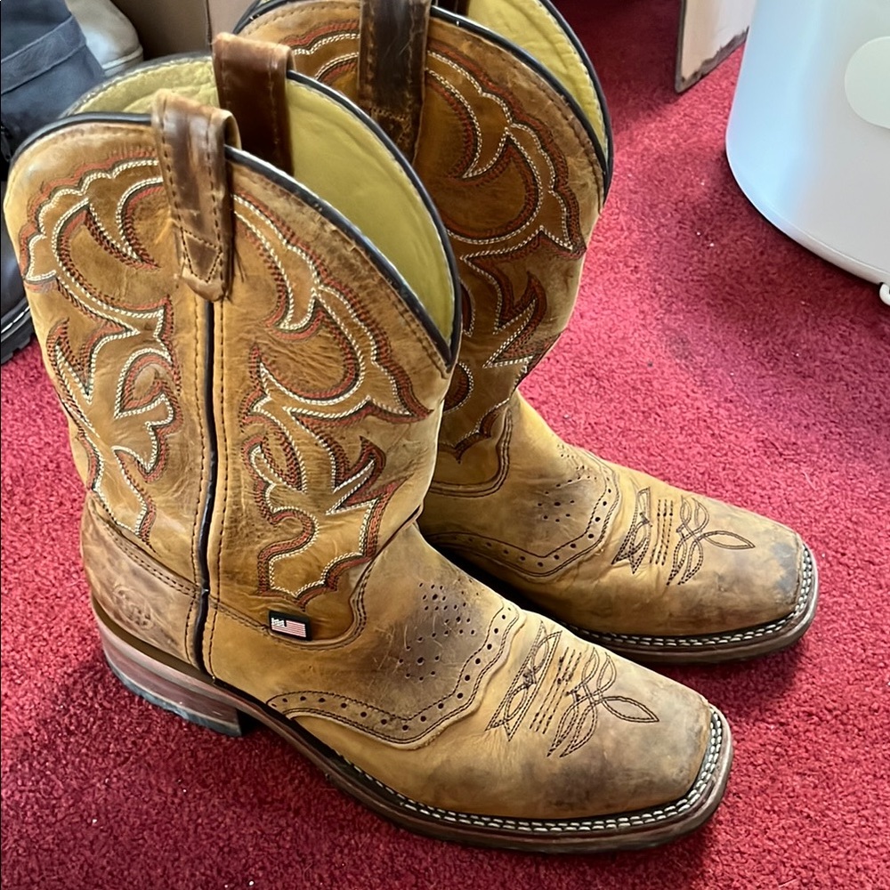Tan Western Cowboy Boots